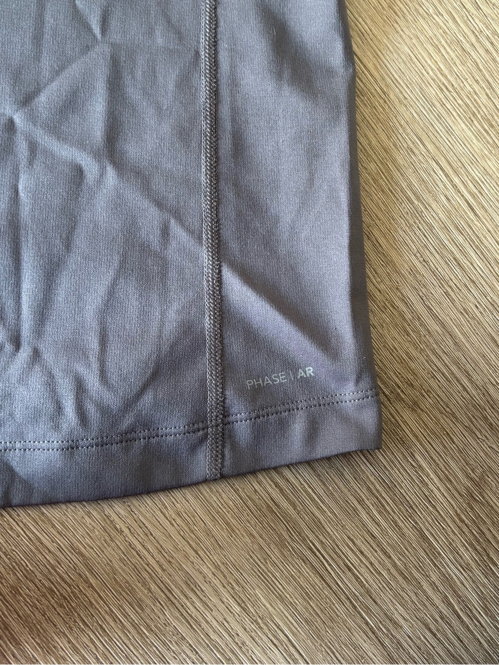 Arc’teryx Charcoal Grey 1/4 Zip Pullover Shirt - Picture 8 of 9